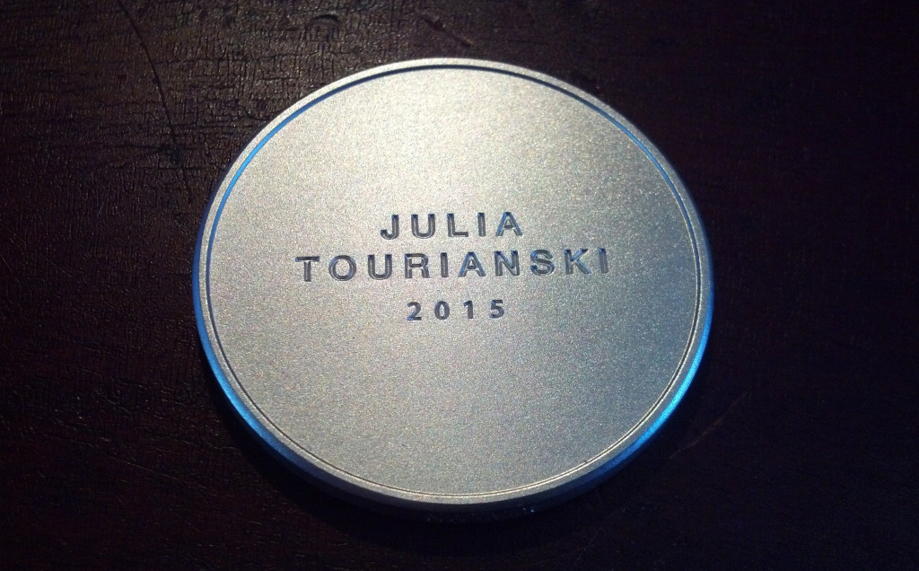 Kialara_Signature_medallion_Tourianski